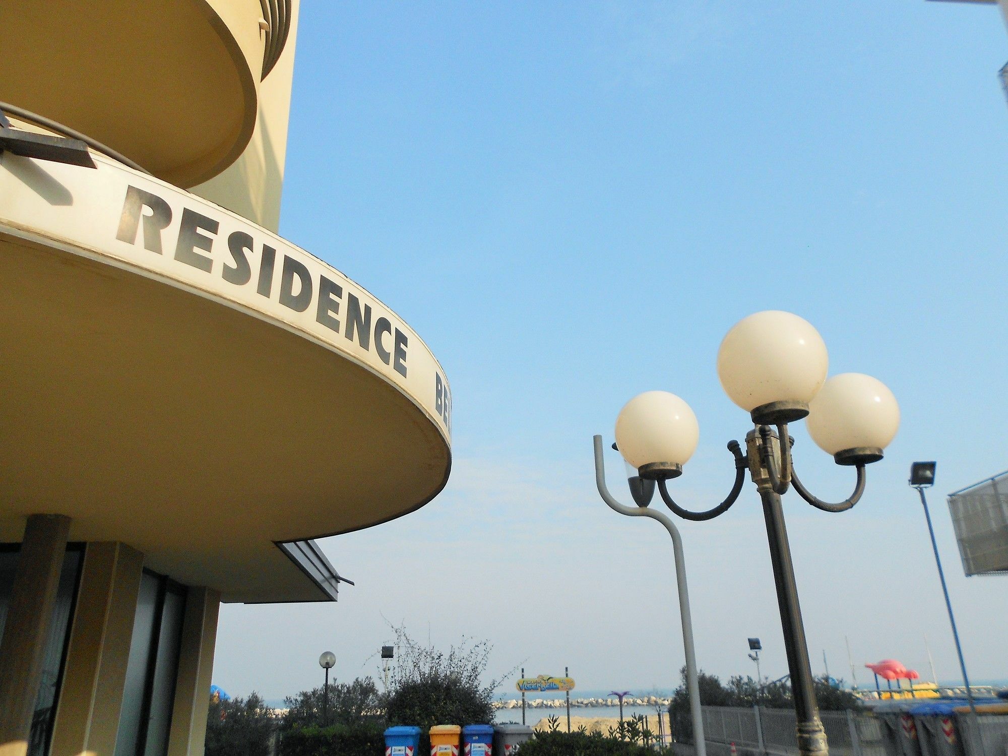 Residence Belvedere Vista - Seafront Rimini Esterno foto