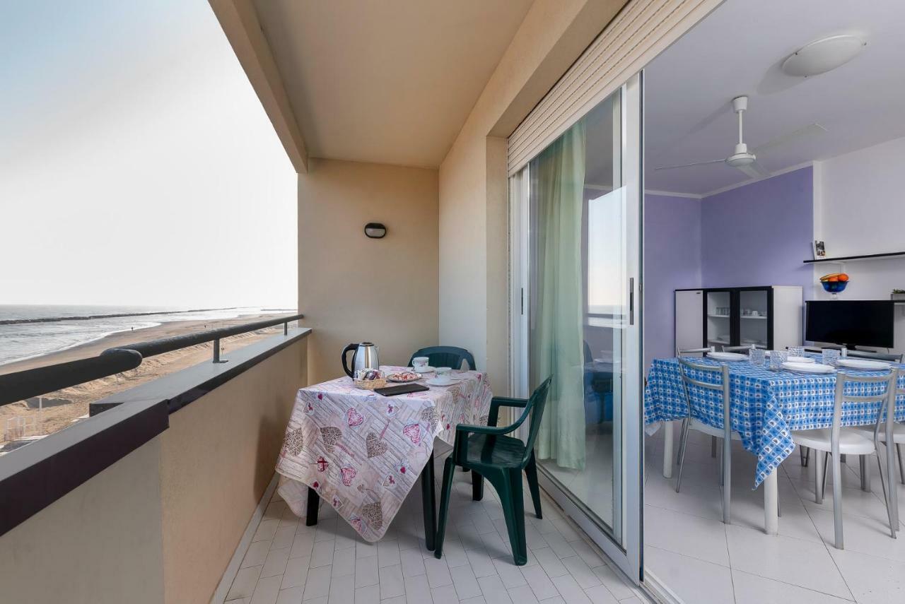 Residence Belvedere Vista - Seafront Rimini Esterno foto