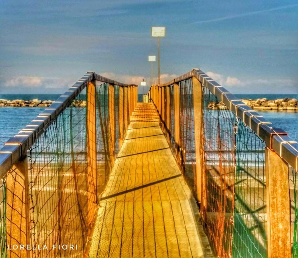 Residence Belvedere Vista - Seafront Rimini Esterno foto